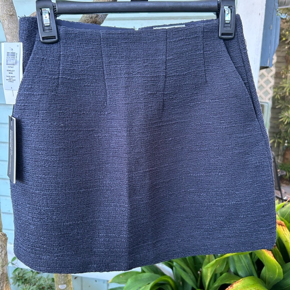 NWT Aritzia Babaton Kinsley Navy Blue Tweed Skirt